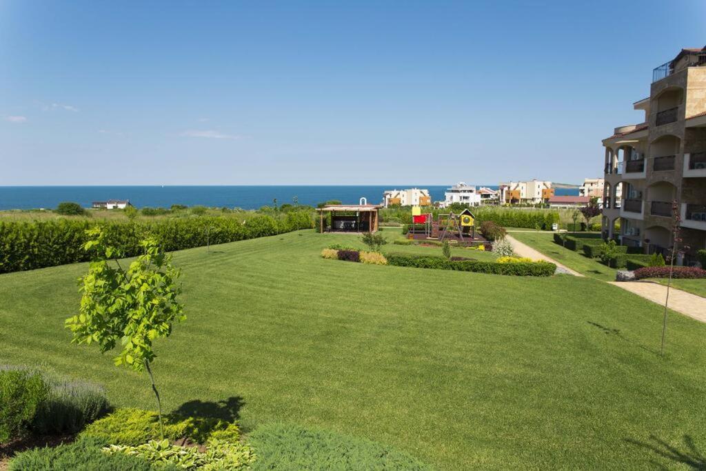 Студио Atia Resort Chernomorets Buitenkant foto